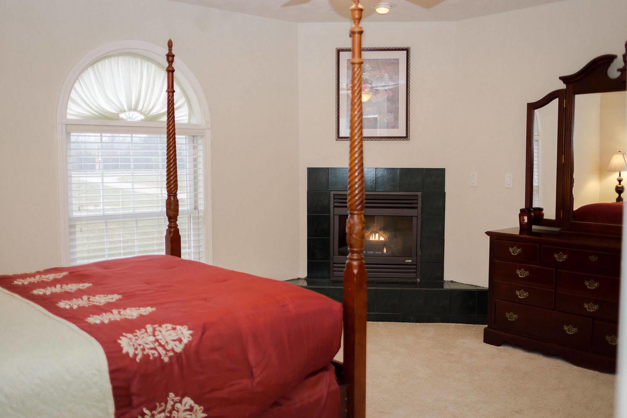 Apartmán Lafayette Grand Manor Waynesville Exteriér fotografie